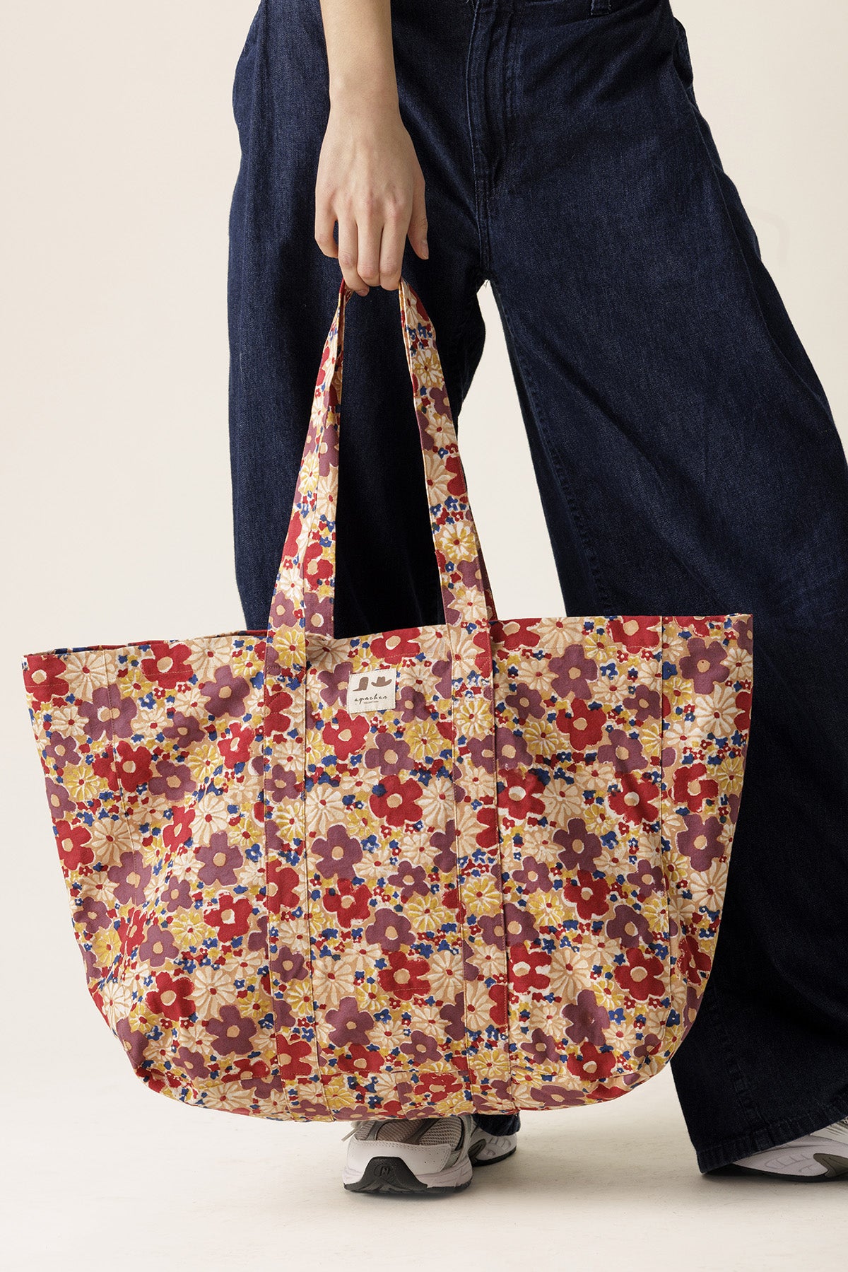Sambi tote bag