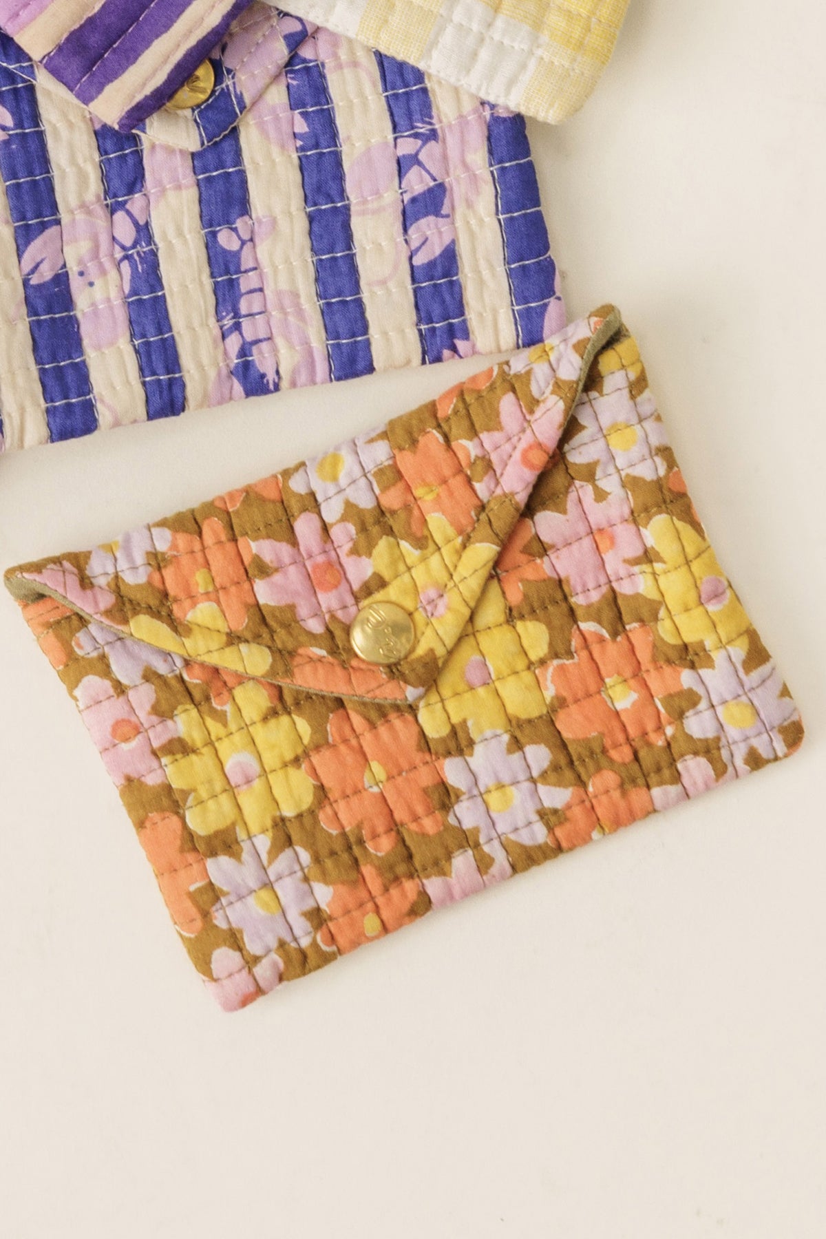 Envelope Ravi