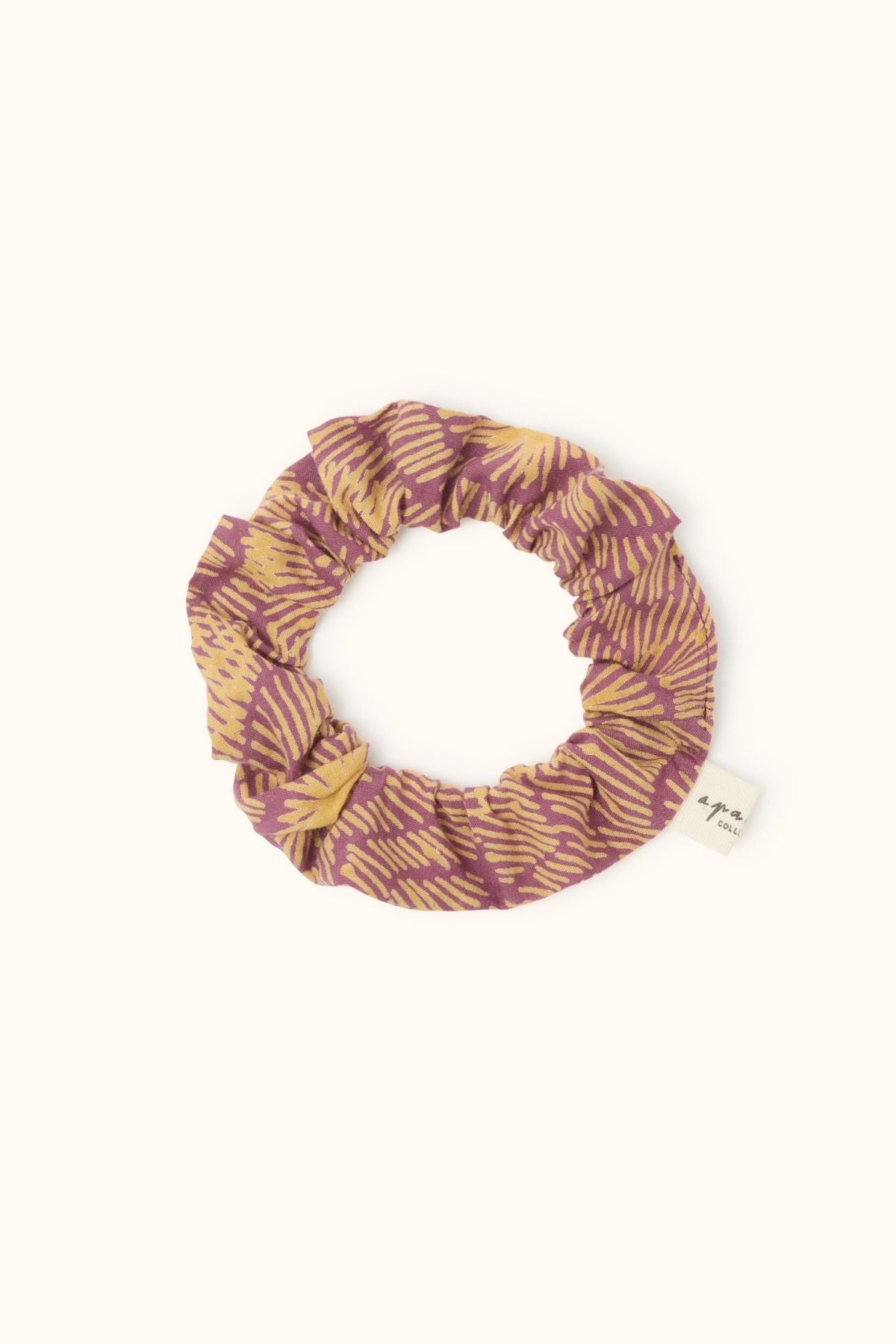Small Manjuk scrunchie