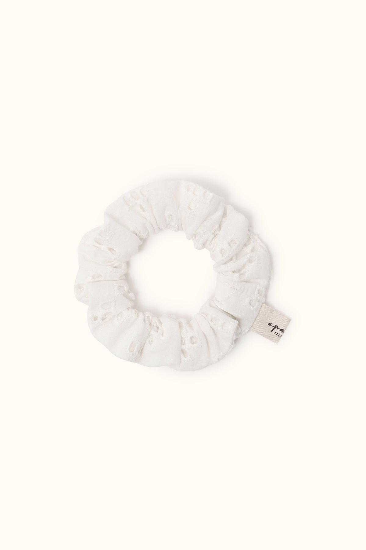 Small Manjuk scrunchie
