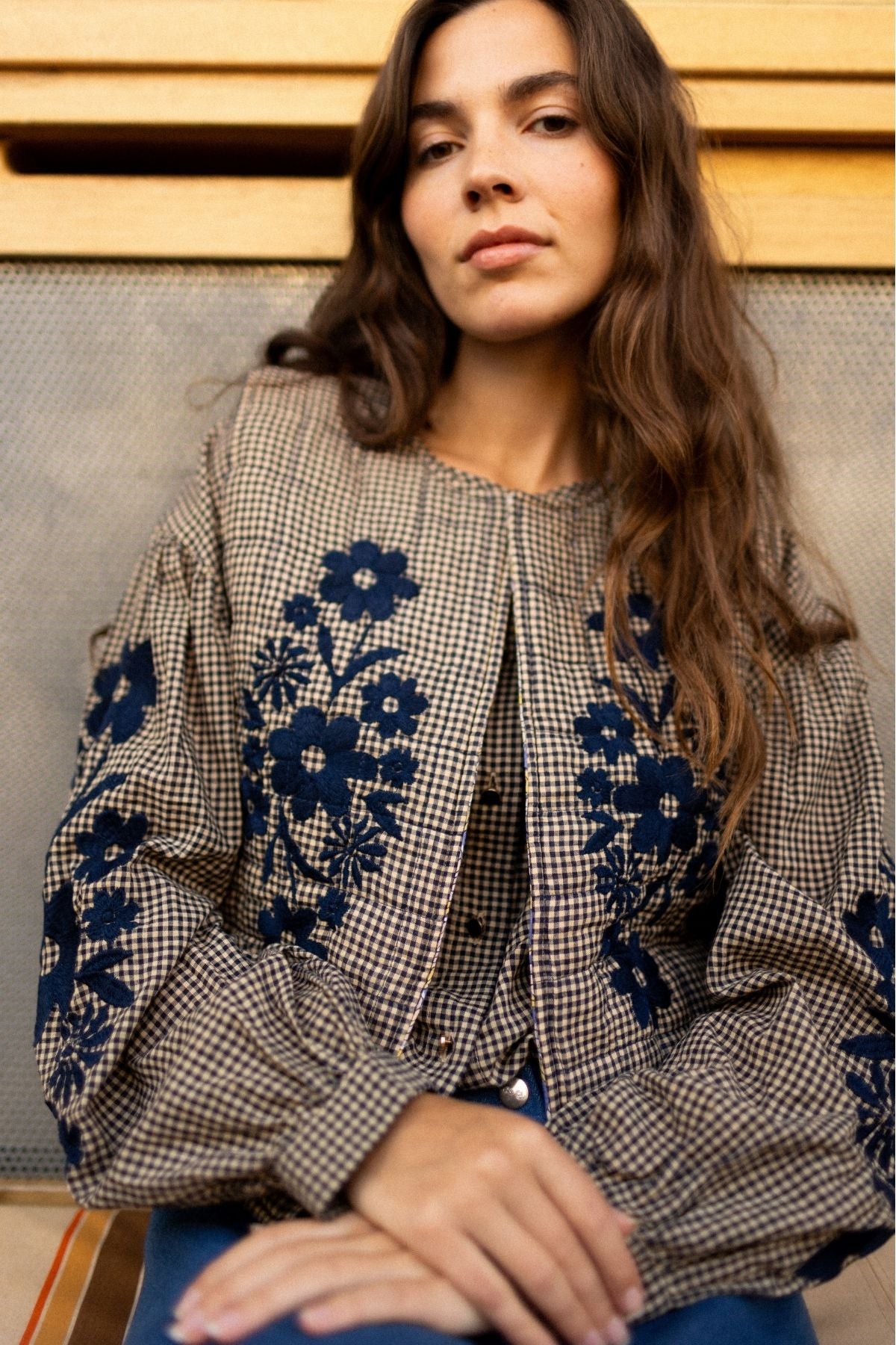 Sakara vest