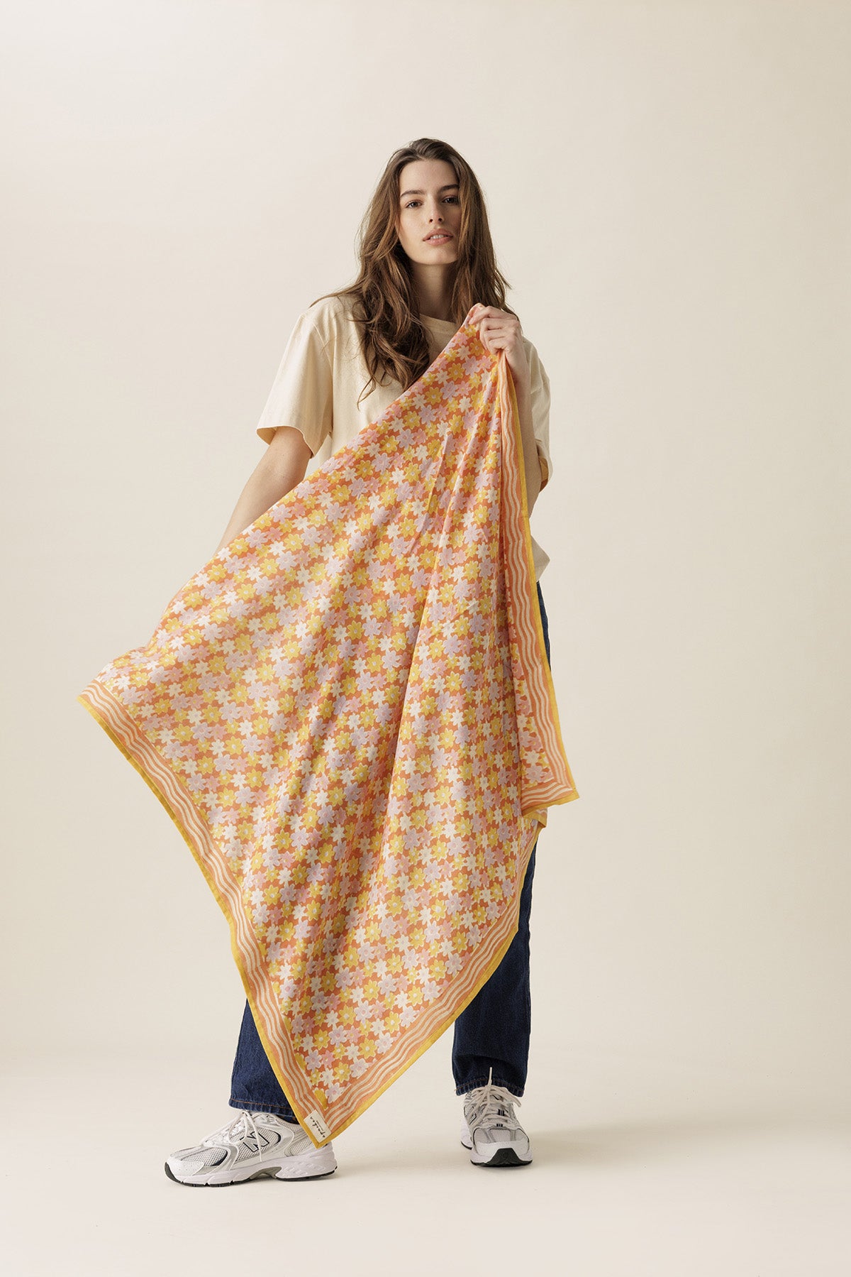 Large Latika Daisy Scarf