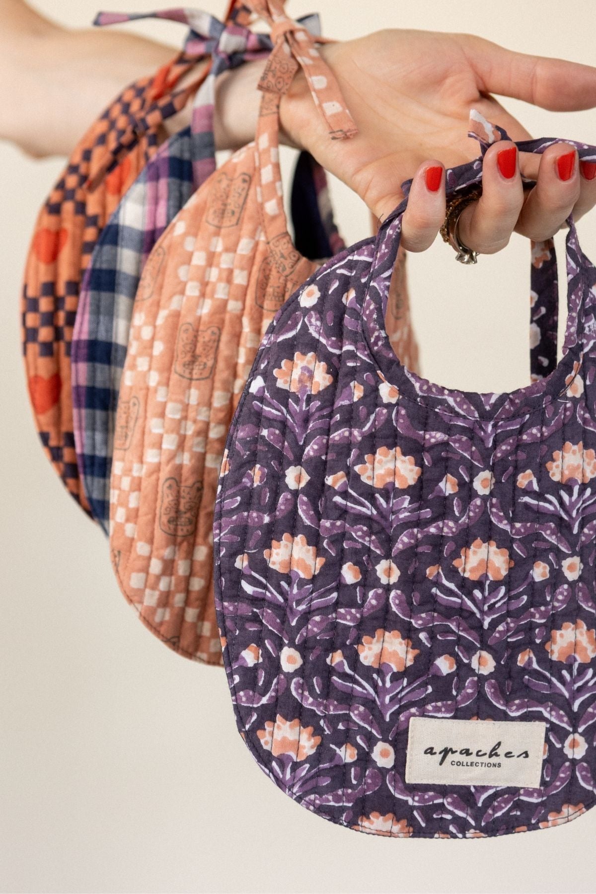 Shampa Bib