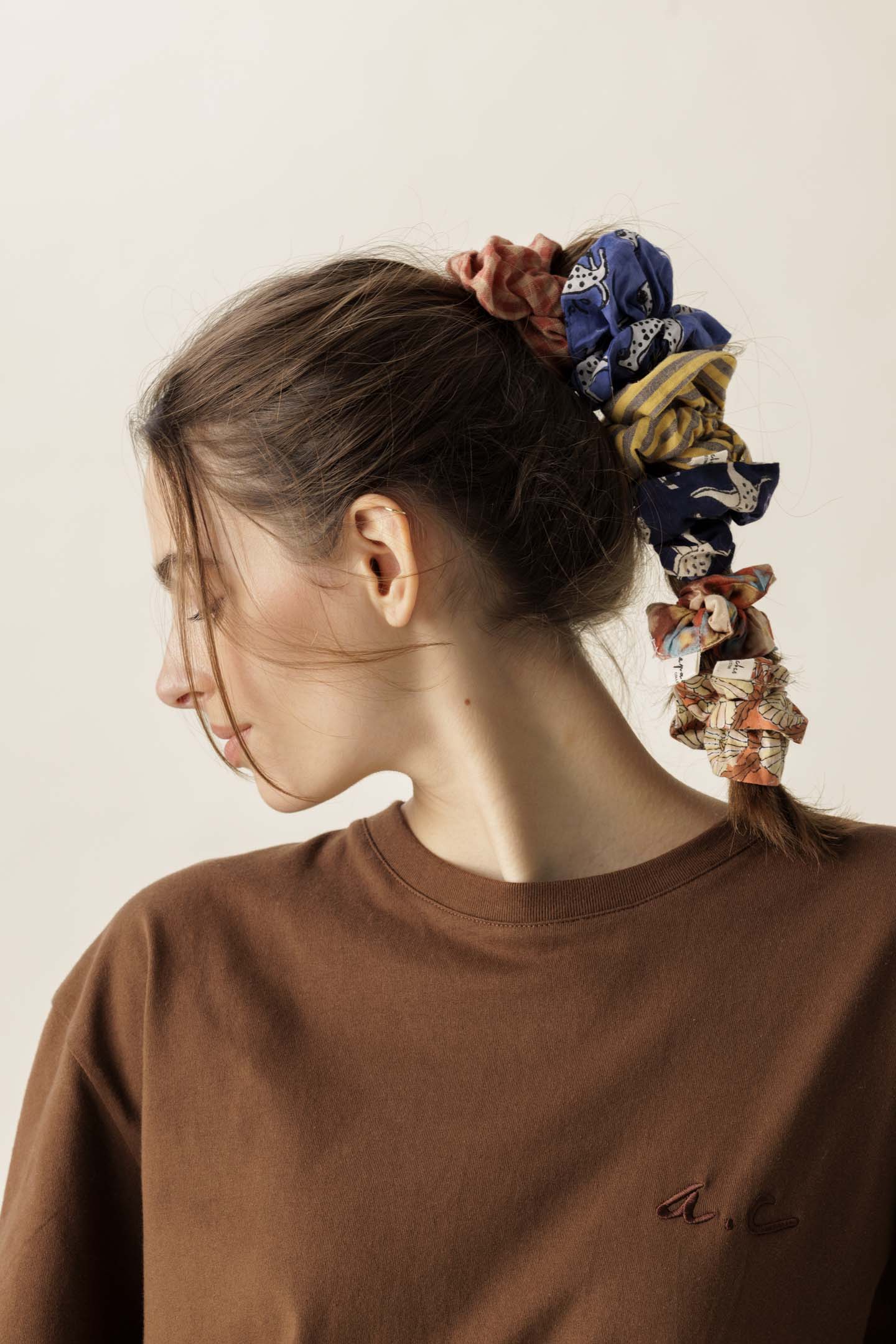 Small Manjuk scrunchie