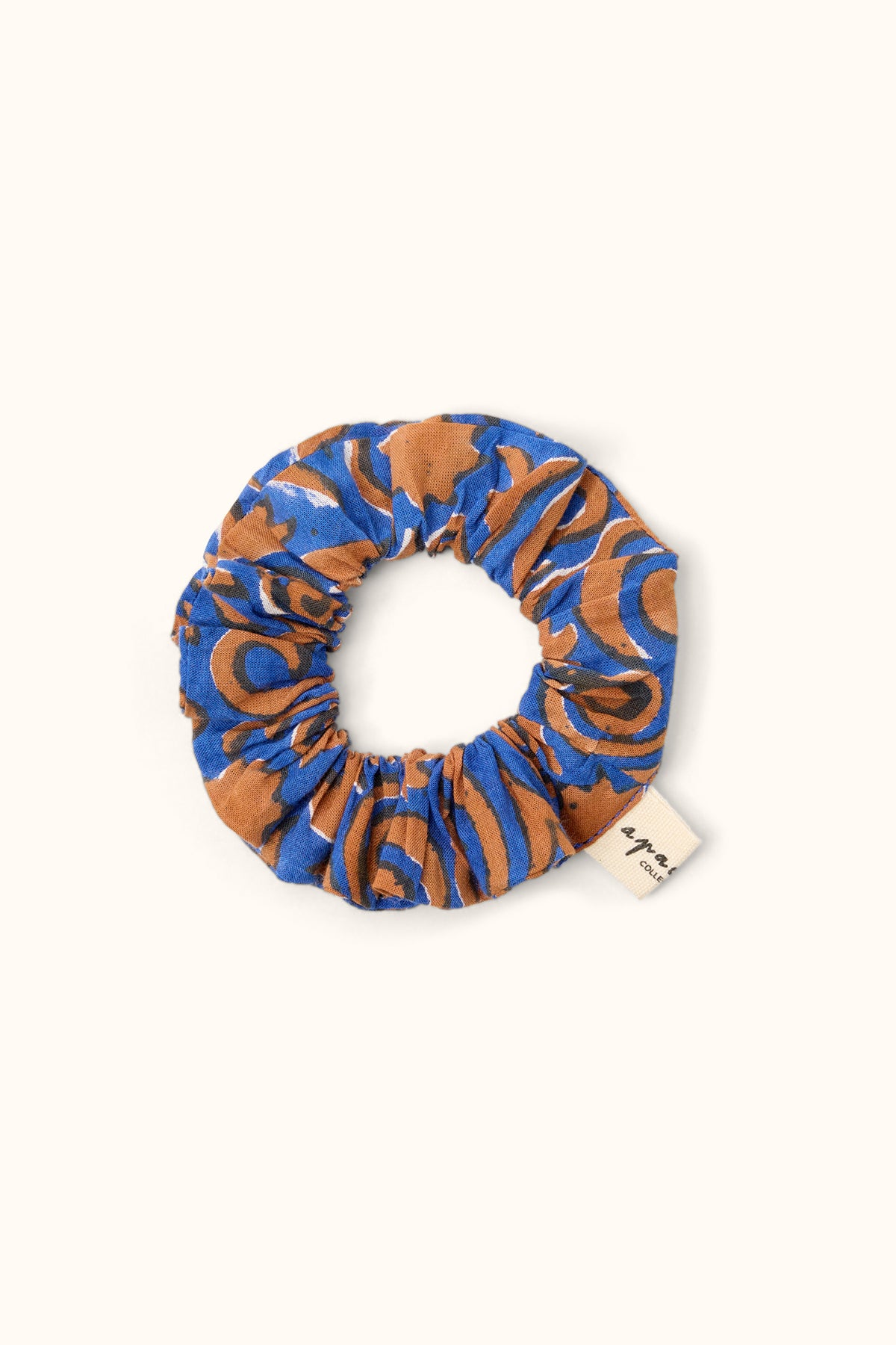 Small Manjuk scrunchie