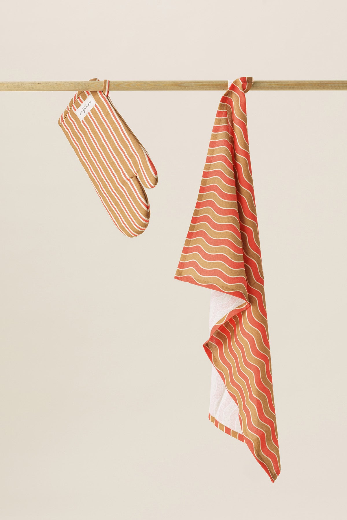 Tari kitchen towel