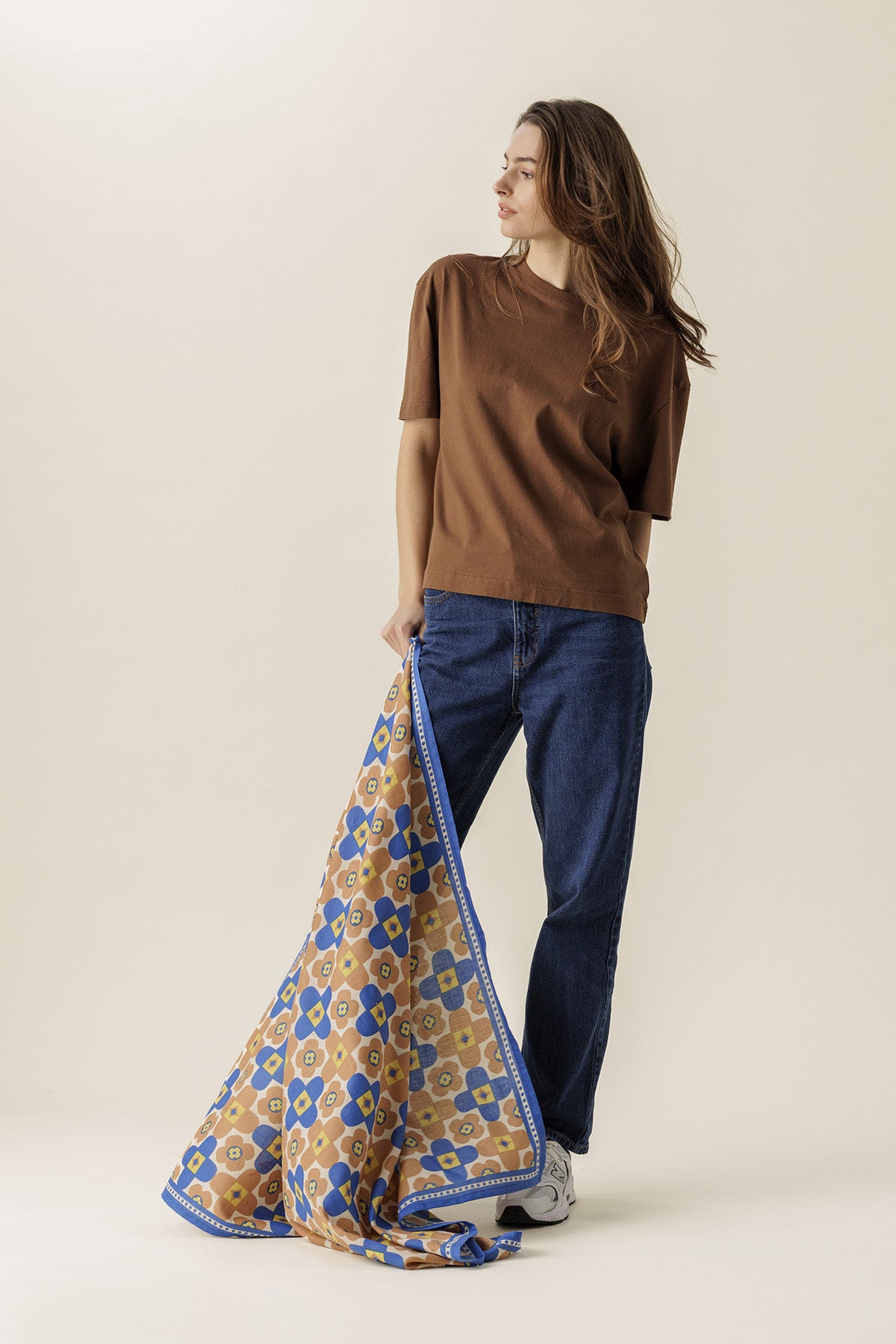 Big Scarf Latika Caleido