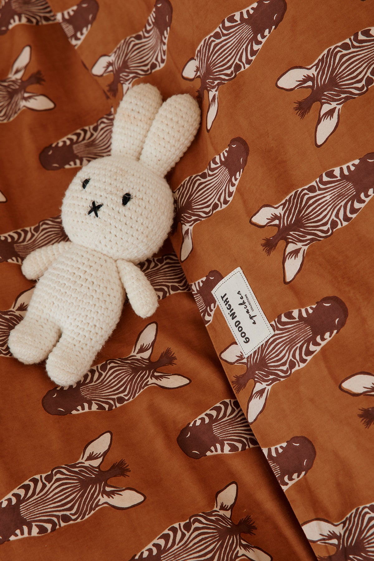 Piya Bedding Set